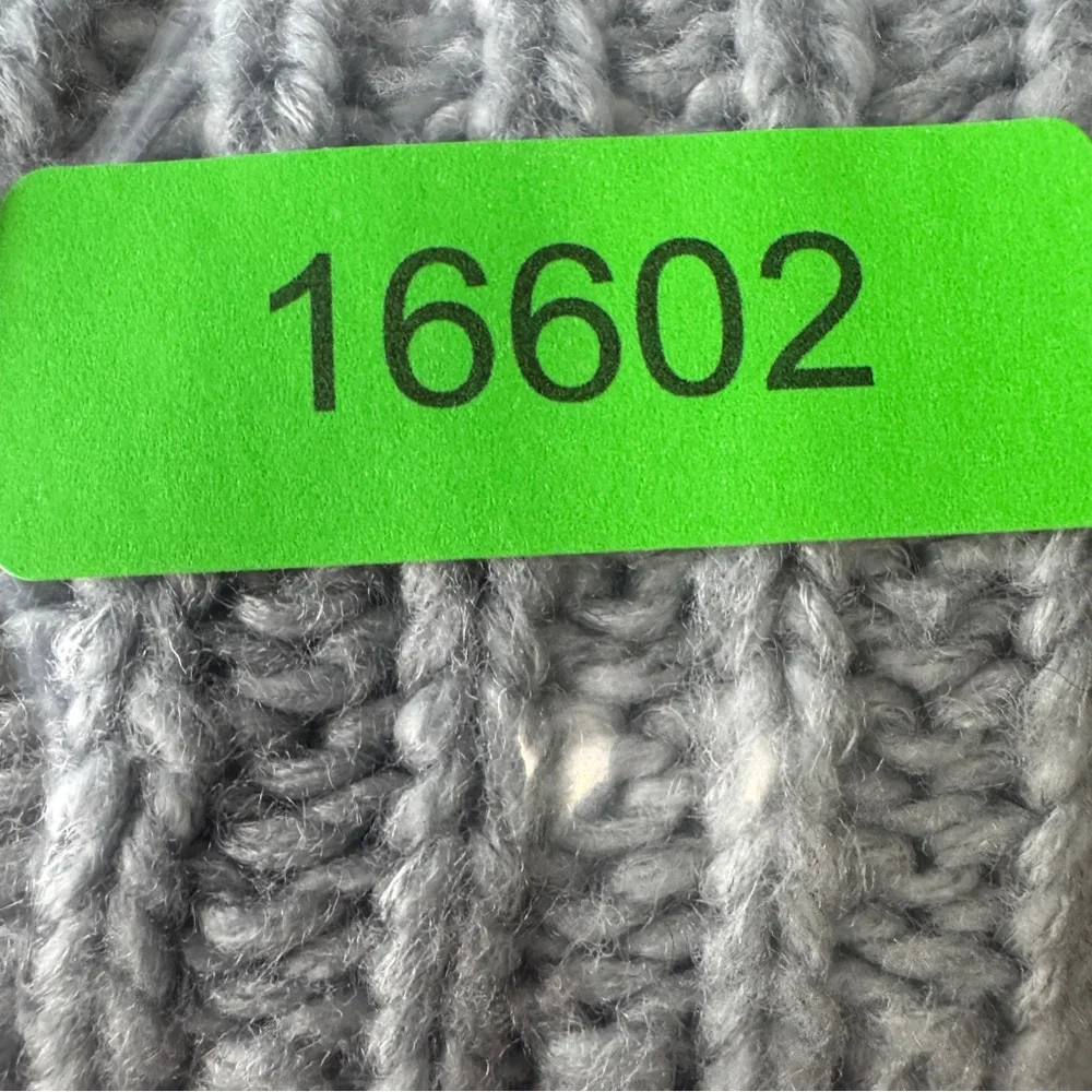 Barbra Sue Vintage Chunky Knit Long Sleeve Sweater Gray Ribbon Chevron **Flaws** - Picture 14 of 14